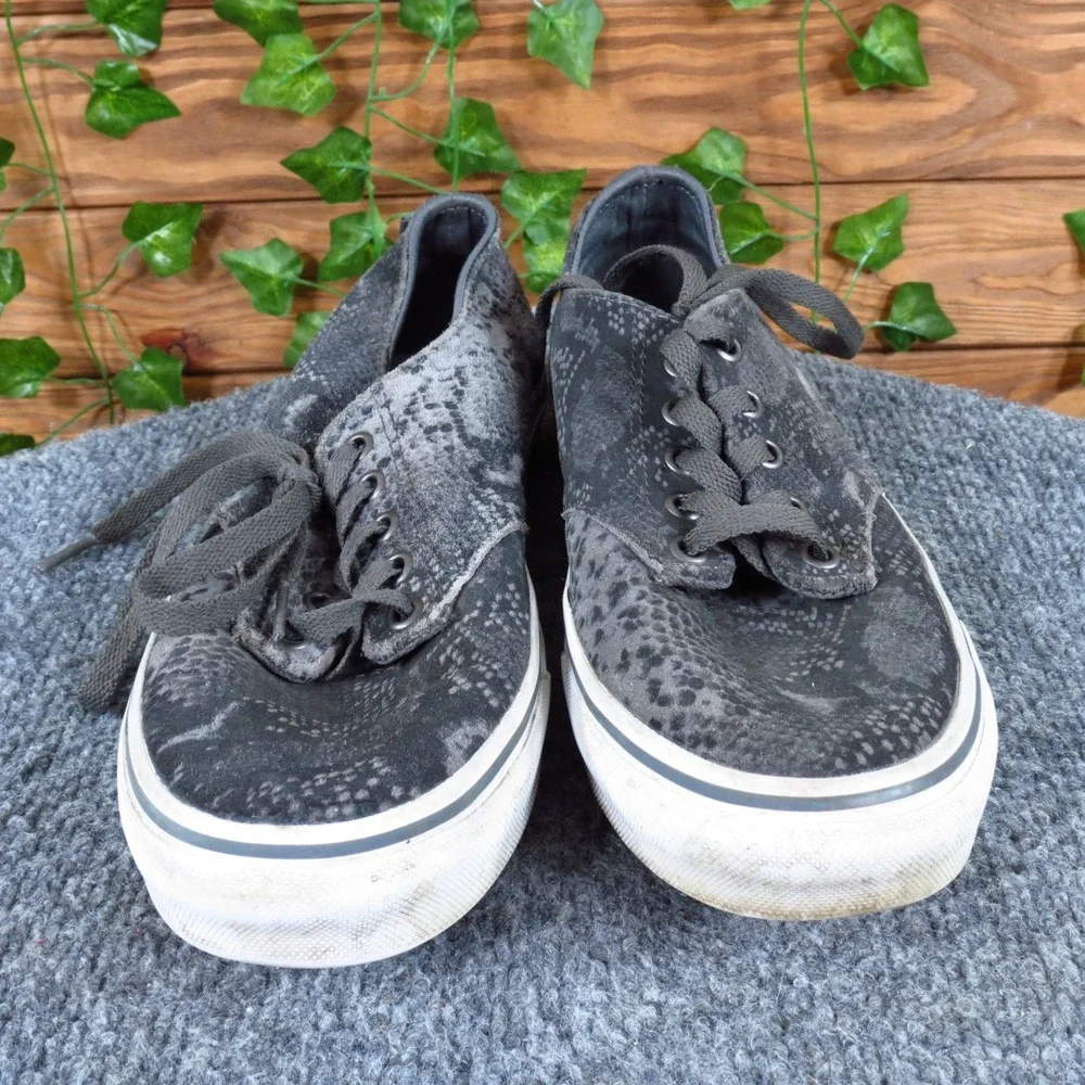 Vans Camden Stripe Women Athletic Shoe Size 8.5 Casual Skate Black Snake Leather